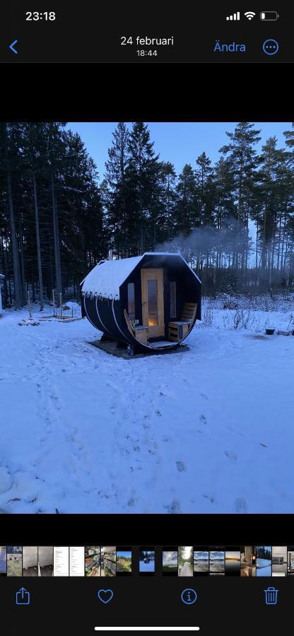 Stuga Pa Oe / Naerhet Till Vatten Mariestad Dış mekan fotoğraf