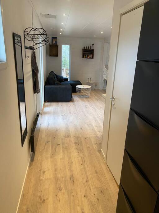 Stuga Pa Oe / Naerhet Till Vatten Mariestad Dış mekan fotoğraf