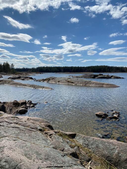 Stuga Pa Oe / Naerhet Till Vatten Mariestad Dış mekan fotoğraf